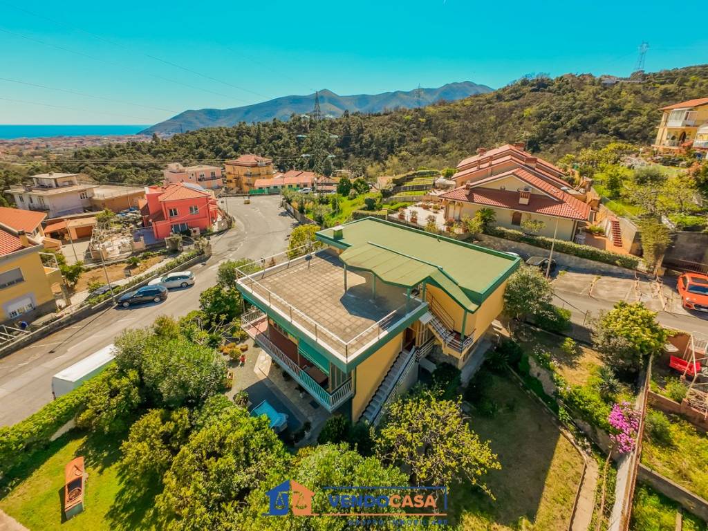 Villa a Loano in Via degli Alpini - Foto 3