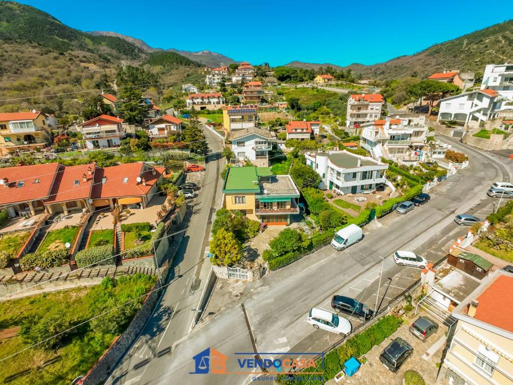 Villa a Loano in Via degli Alpini - Foto 5