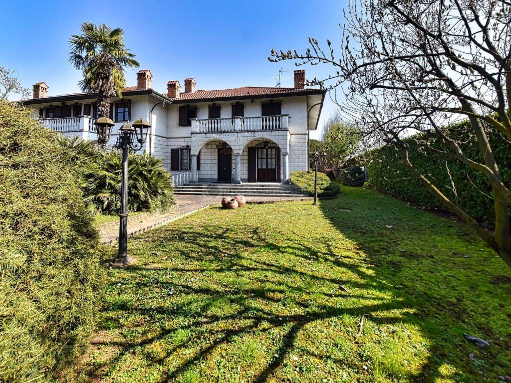 Villa a Cesano maderno in Via Marmolada, 2 - Foto 2