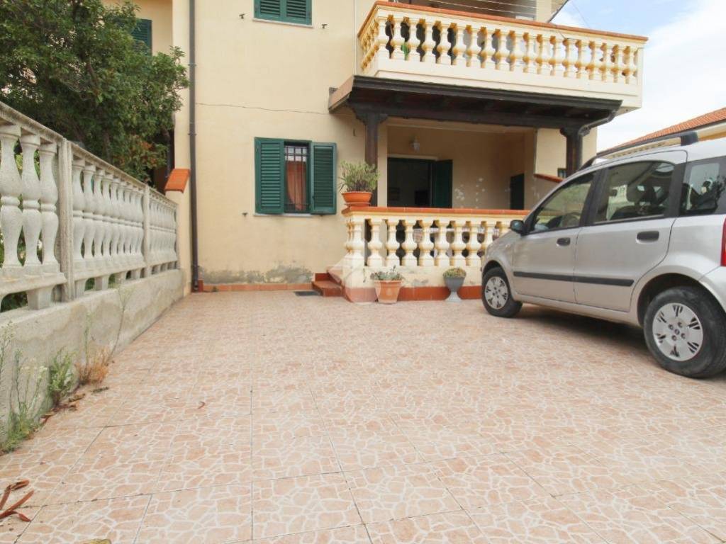 Appartamento a Cutro in Via dei Fiordalisi - Foto 2