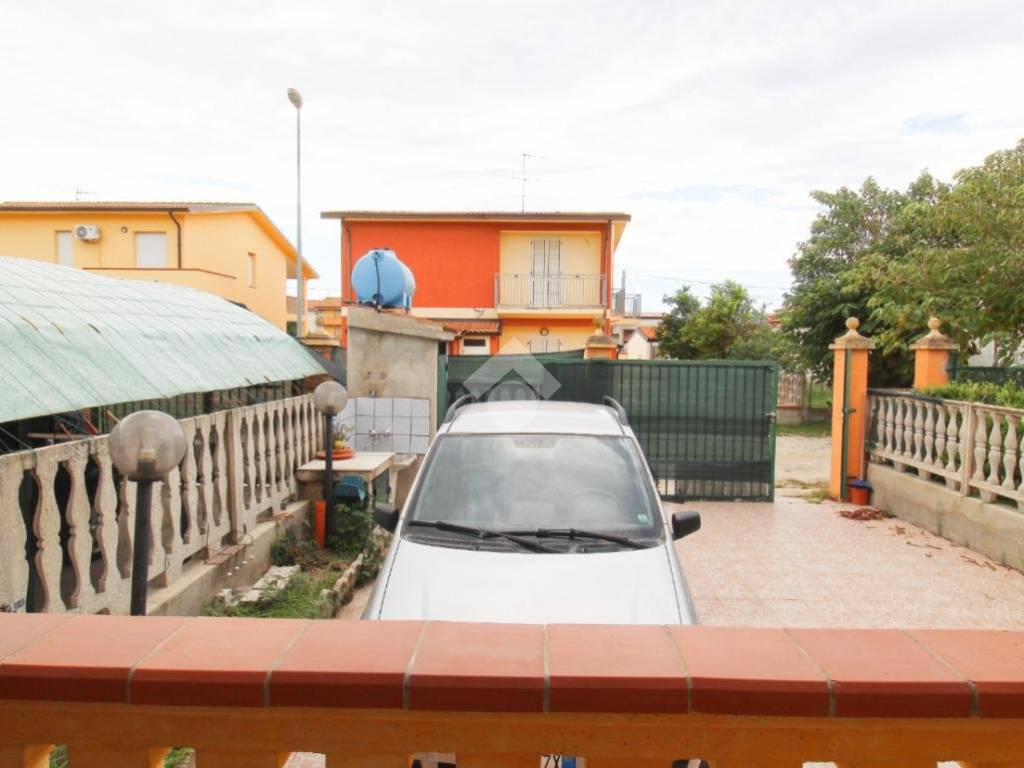 Appartamento a Cutro in Via dei Fiordalisi - Foto 4