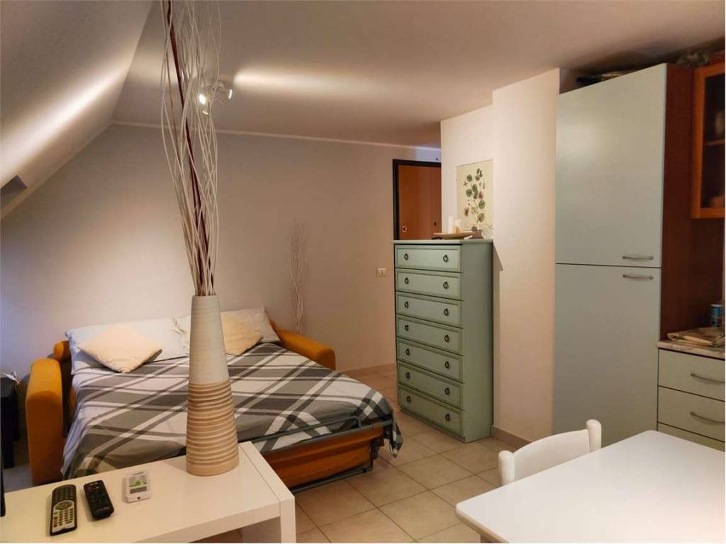 Appartamento a Letojanni in via Montebianco, 43 - Foto 4