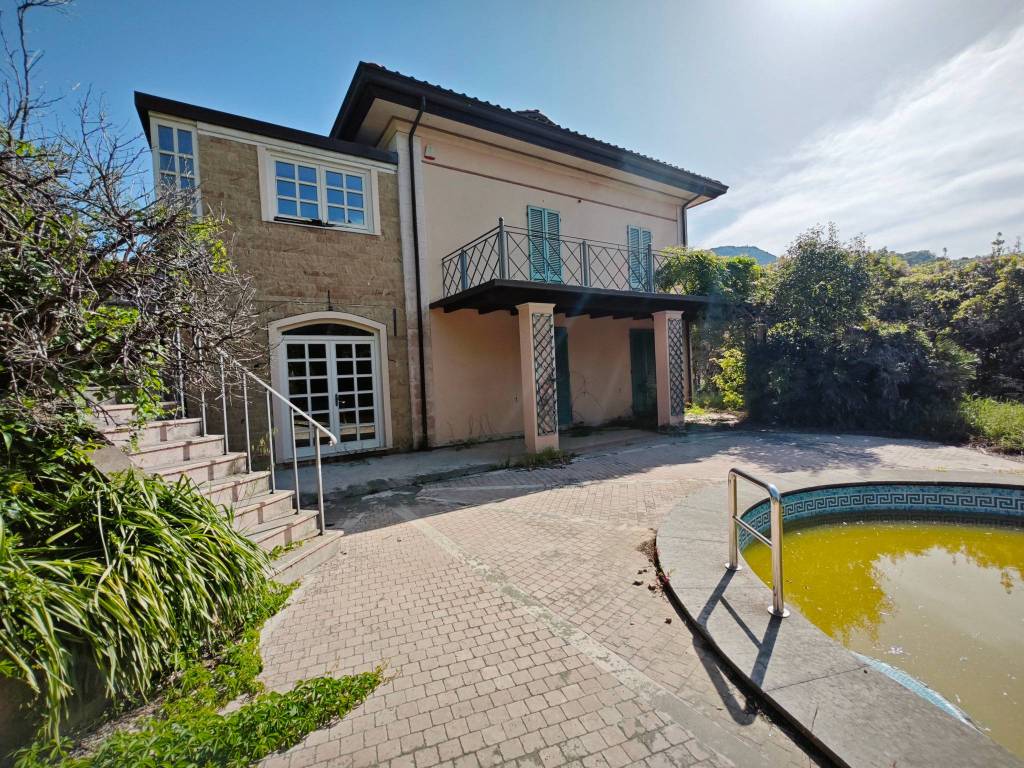 Villa a Massarosa in Via Demetrio Rontani - Foto 3