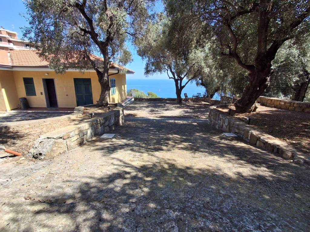 Villa a Cipressa in Strada Provinciale per Cipressa - Foto 4