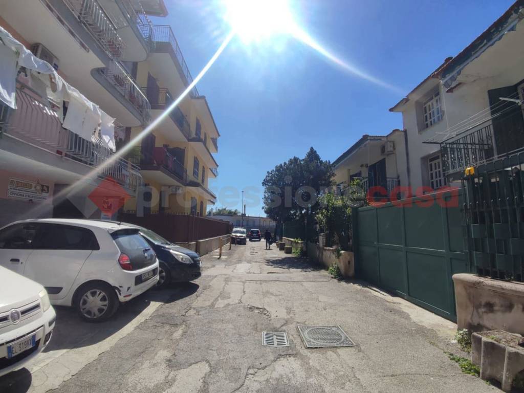 Appartamento a Napoli in Via Comunale Pianura Marano - Foto 4