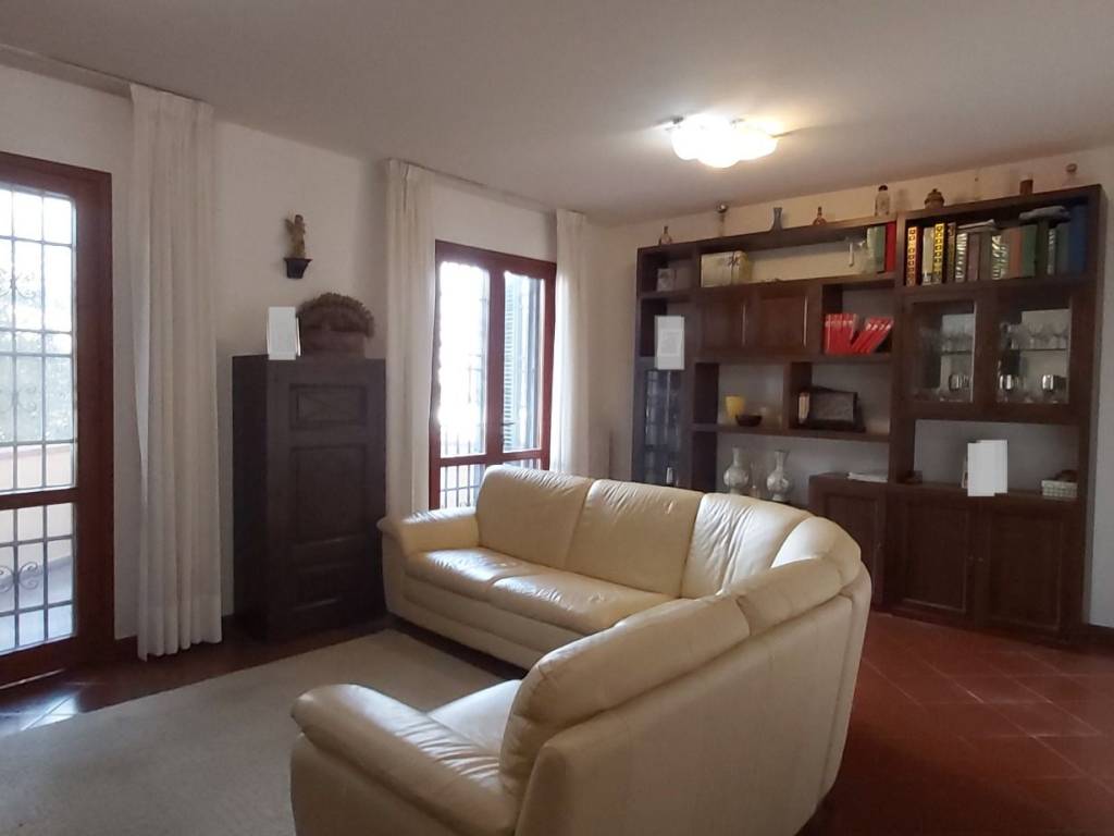Villa a Poggio a caiano in Viale Aldo Moro - Foto 2