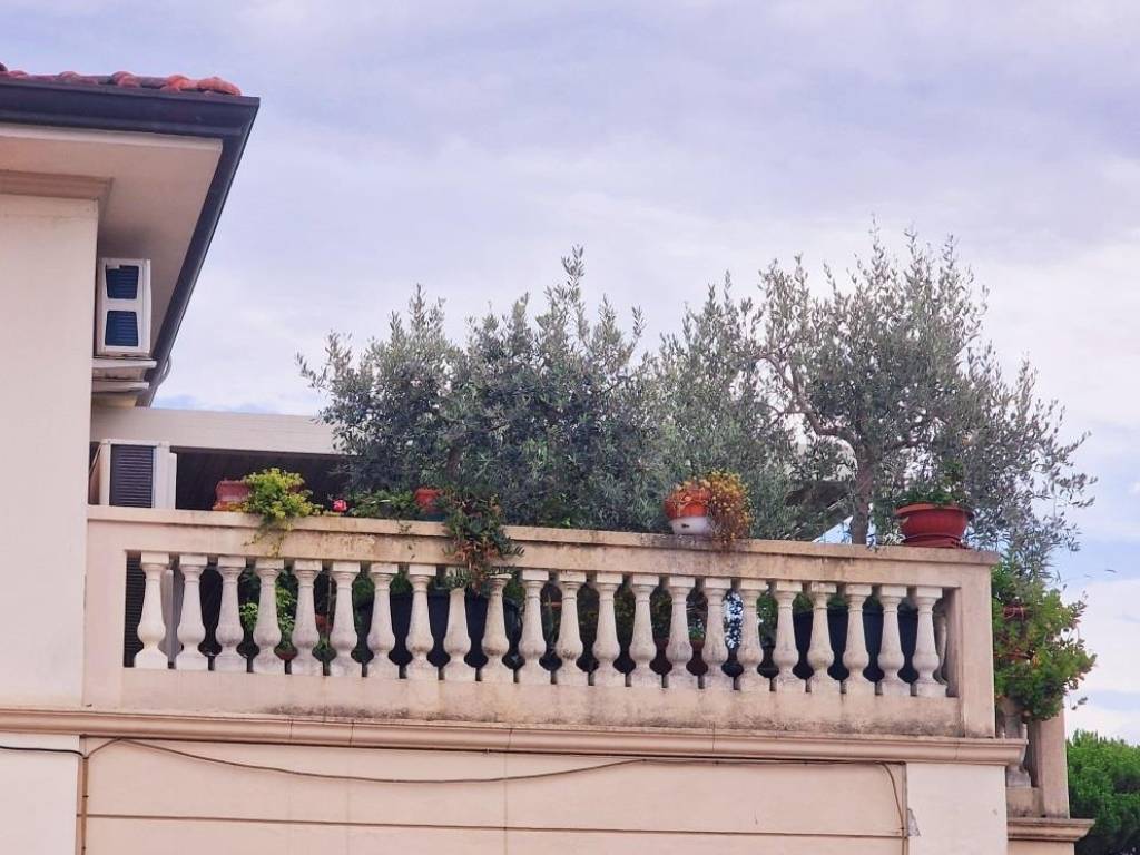 Appartamento a Porcari in Via Alfredo Catalani - Foto 2
