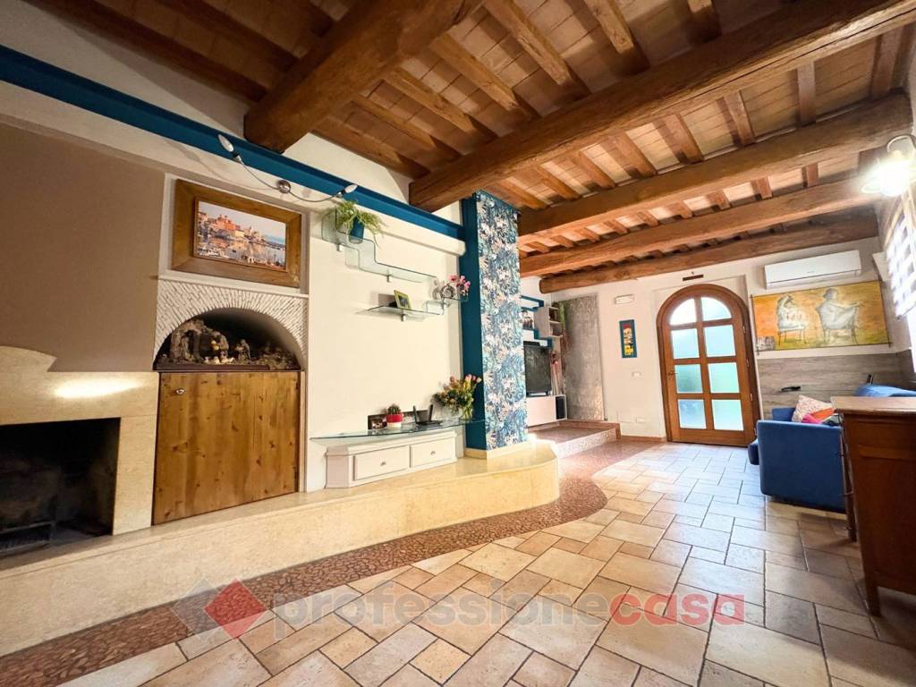 Appartamento a Bastia umbra in Via Bastiola - Foto 5