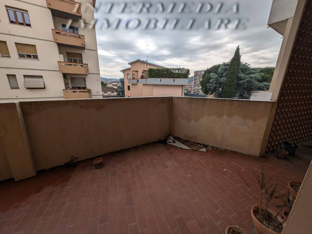 Appartamento a Montevarchi in Via Antonio Gramsci - Foto 3