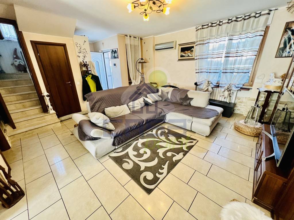 Villa a Borgo san giovanni in via cavour 30 - Foto 4