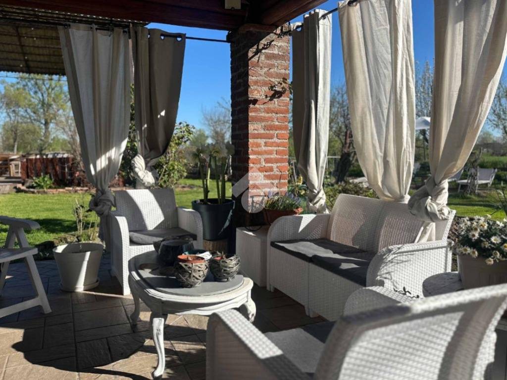 Casa indipendente a Crespiatica in Via SPCRexSS235, 8 - Foto 2