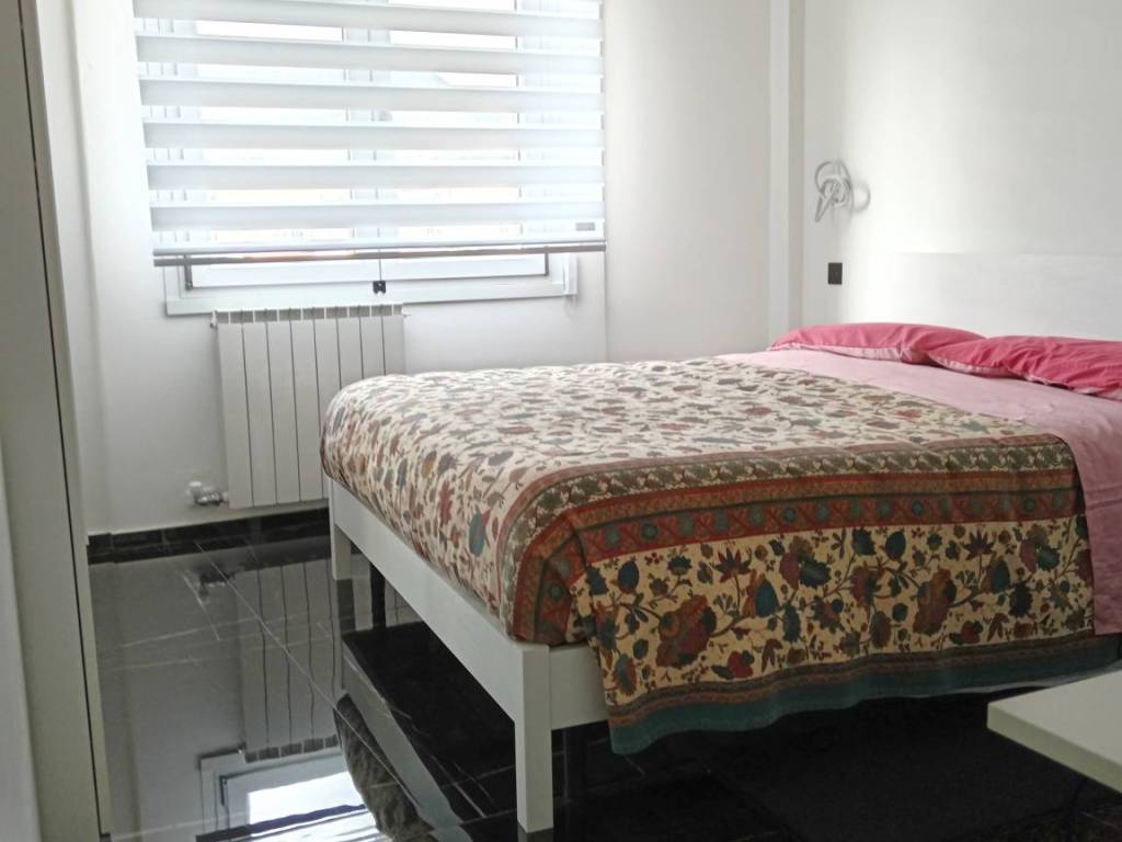 Appartamento a Spotorno in Viale Europa - Foto 4