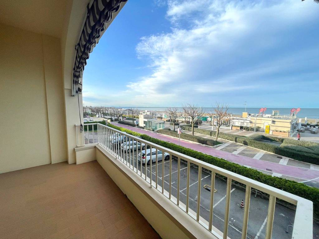Appartamento a Riccione in Viale Milano - Foto 3