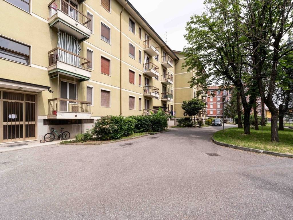 Appartamento a Casalpusterlengo in Via Cesare Battisti, 15 - Foto 2