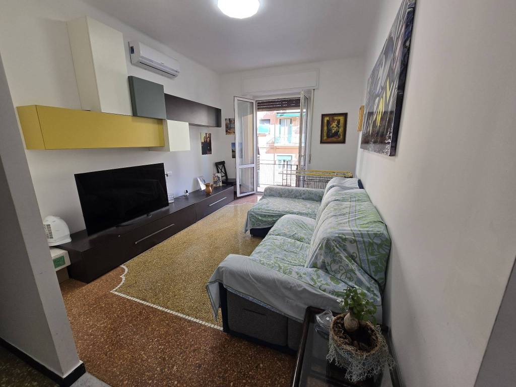 Appartamento a Genova in Via Annibale Passaggi, 7 - Foto 3