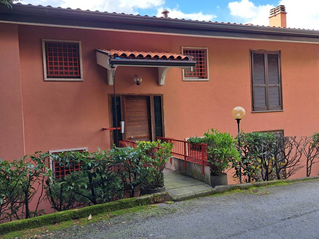 Appartamento a Luino in Via Lugano, 18 - Foto 4