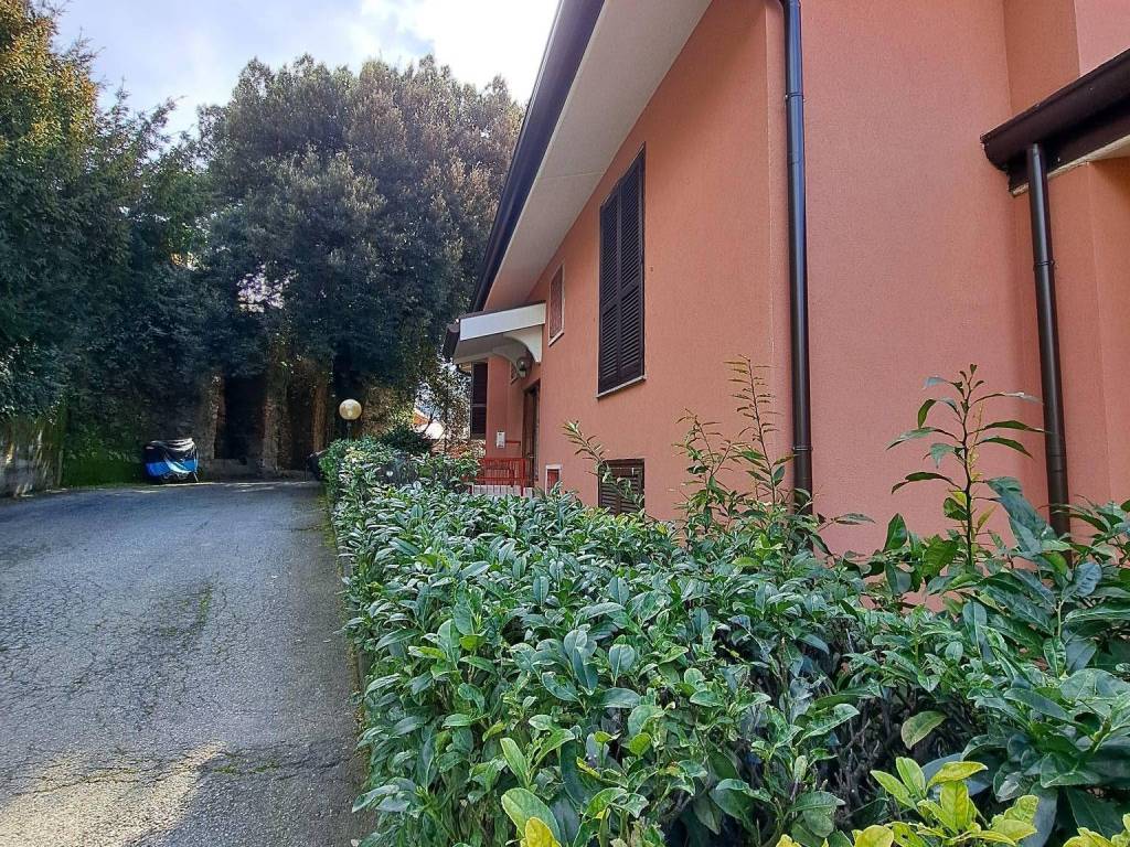 Appartamento a Luino in Via Lugano, 18 - Foto 5