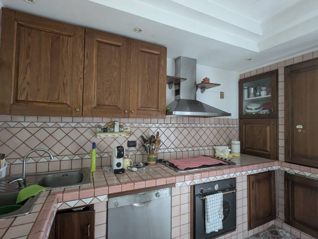 Appartamento a Crotone in Via Giovan Battista Pergolesi, 9 - Foto 2