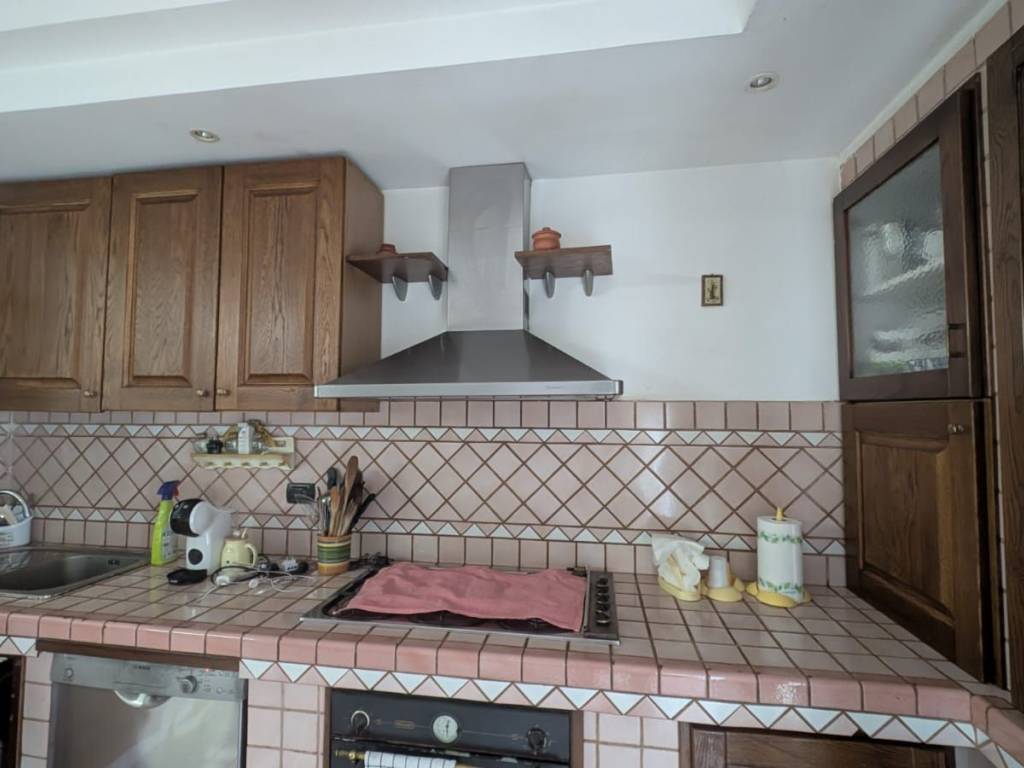 Appartamento a Crotone in Via Giovan Battista Pergolesi, 9 - Foto 3