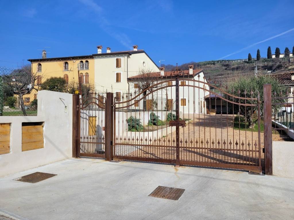 Rustico / casale a Illasi in Via Capovilla - Foto 2