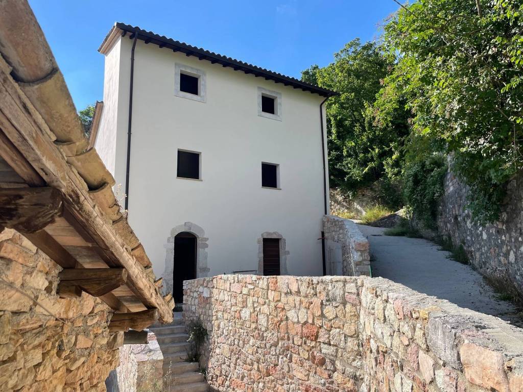 Appartamento a Sellano in Località Piaggia - Foto 2