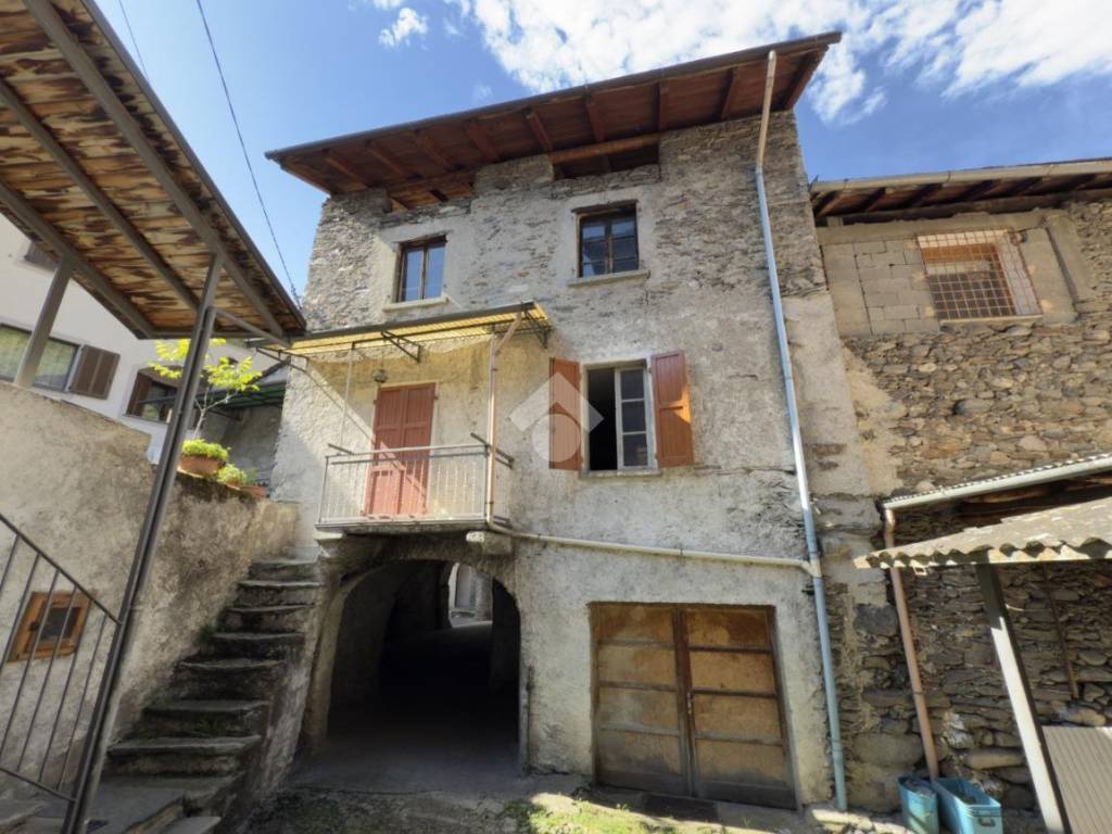 Casa indipendente a Grosotto in Via Robustelli, 16 - Foto 4
