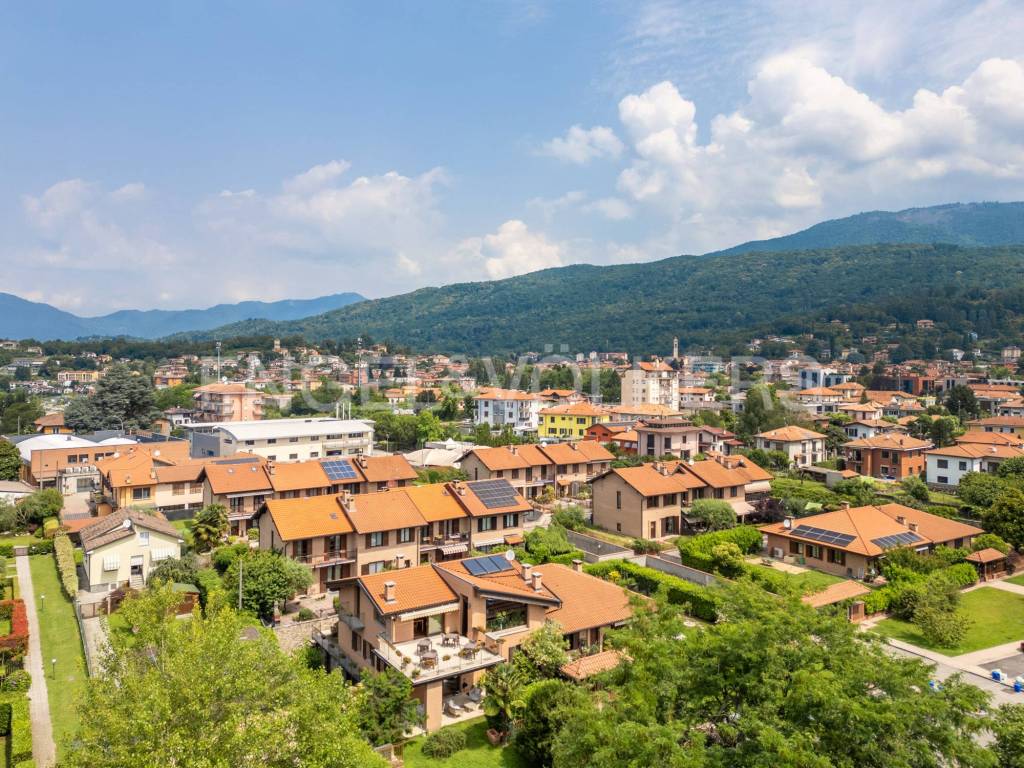 Villa a Gavirate in Via Vignacce - Foto 3