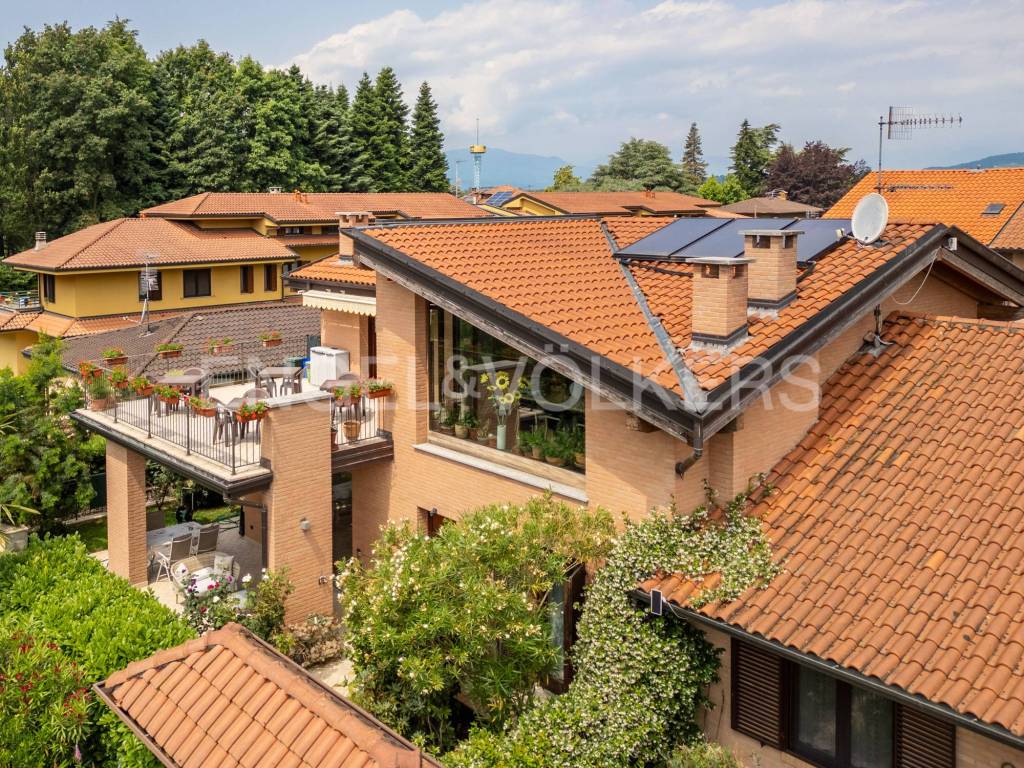 Villa a Gavirate in Via Vignacce - Foto 4