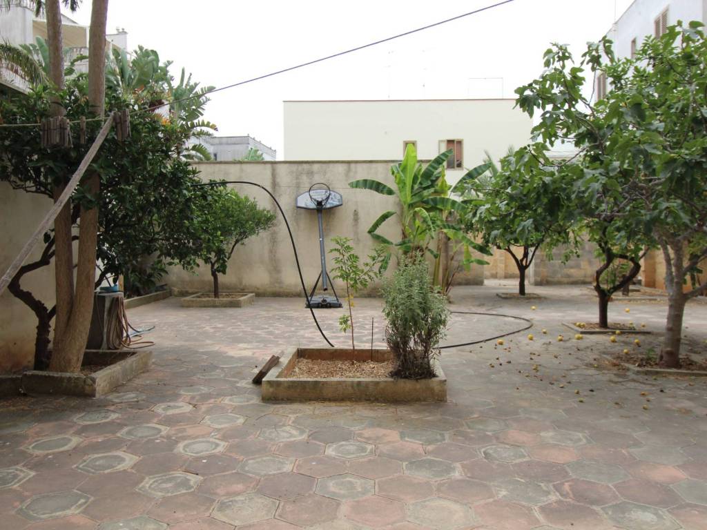 Terreno a Gallipoli in Corso Italia, 34 - Foto 3
