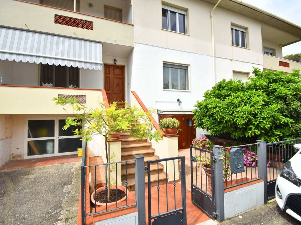 Appartamento a Rosignano marittimo in Via della Repubblica - Foto 2