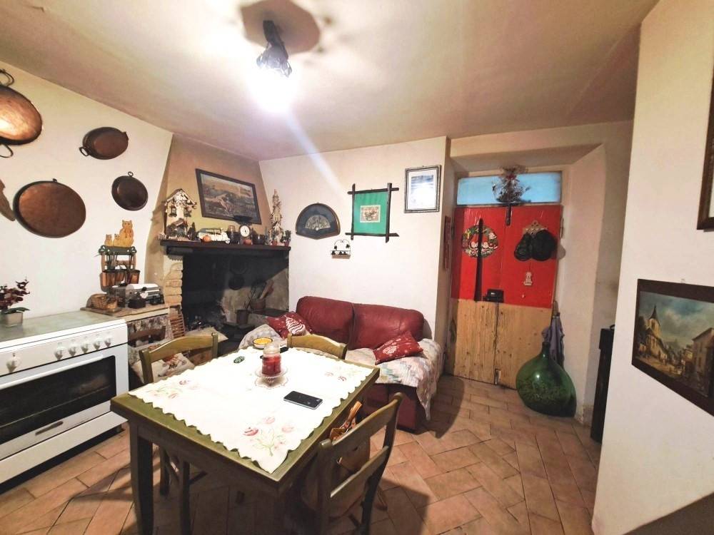Casa indipendente a Campello sul clitunno in Via Don Benedetto Fabrizi - Foto 5