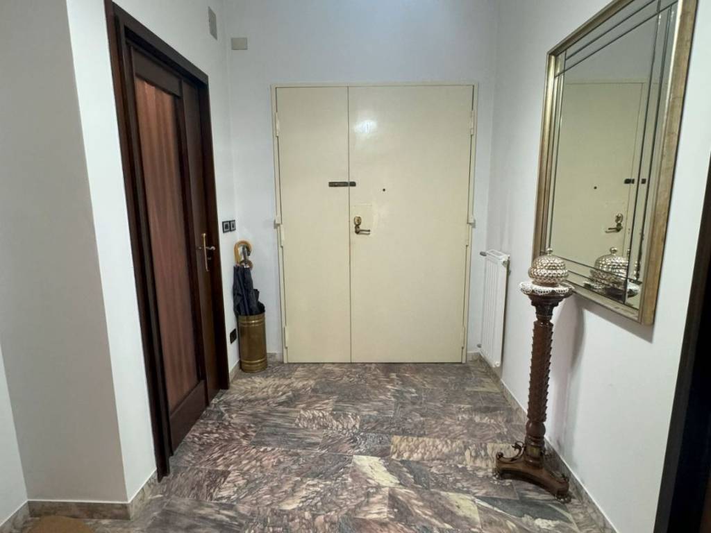 Appartamento a Eboli in Viale Giovanni Amendola - Foto 5