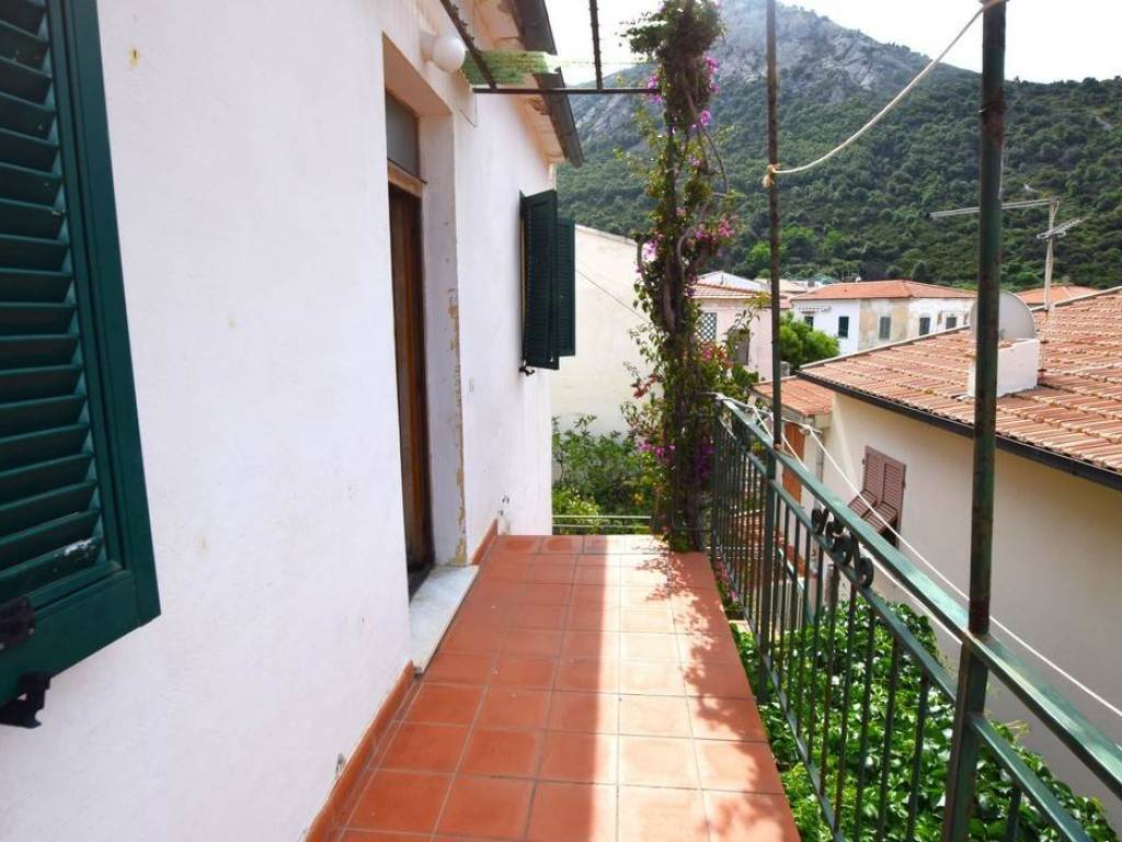 Casa indipendente a Marciana in Via Grimaldo Martini, 31 - Foto 2