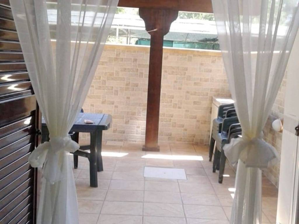 Casa indipendente a Manduria in Via Dei Salici - Foto 2