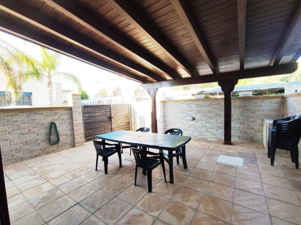 Casa indipendente a Manduria in Via Dei Salici - Foto 4