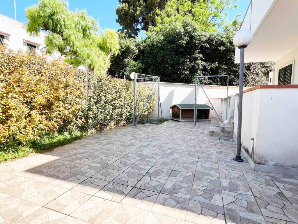 Villa a Taranto in Via Ciclamini, 5 - Foto 5