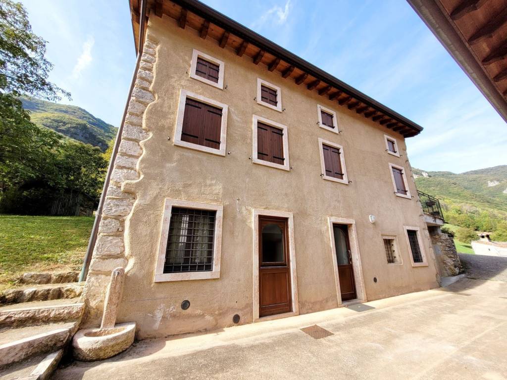Rustico / casale a Selva di progno in Strada Provinciale della Val d'Illasi - Foto 2