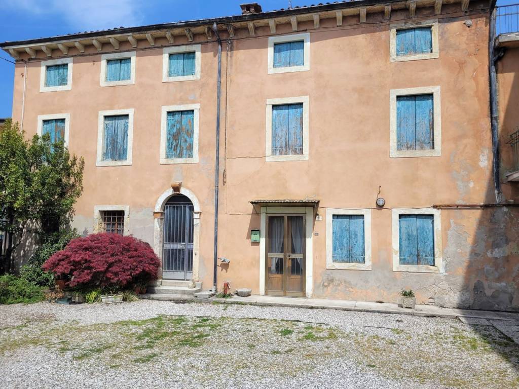 Rustico / casale a Tregnago in Via Carlo Cipolla - Foto 5