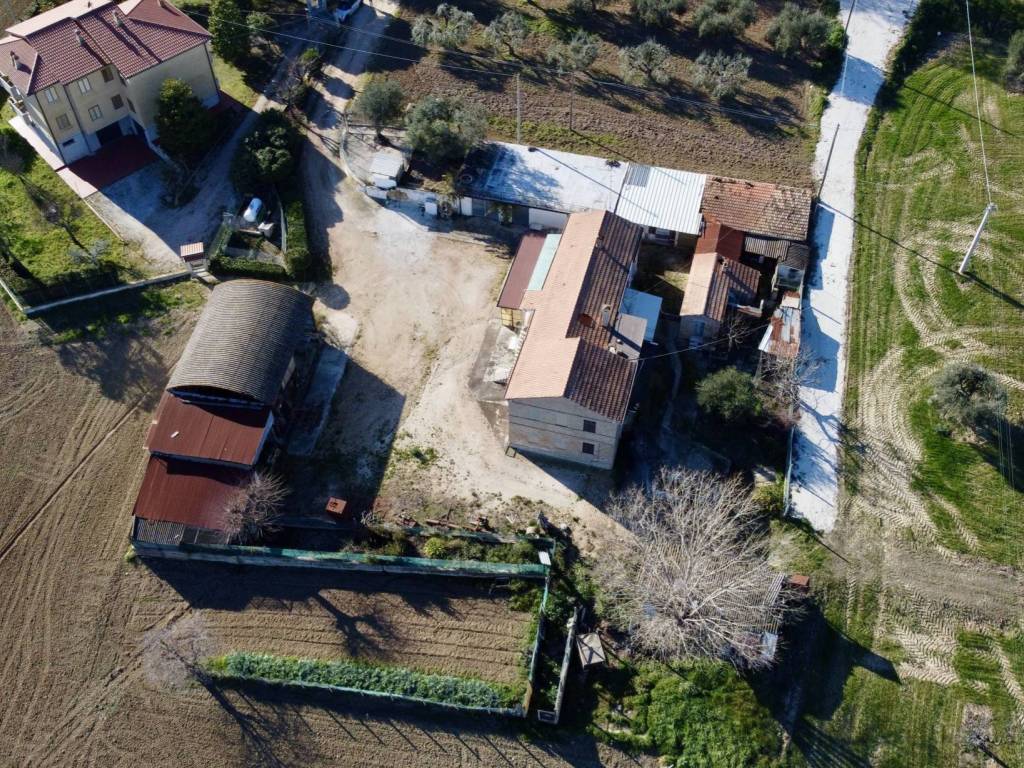Rustico / casale a Civitanova marche in Strada Castelletta - Foto 4