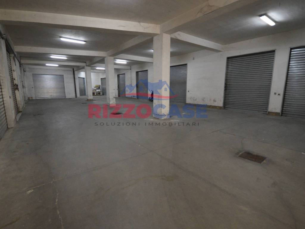 Box / garage a Corigliano-rossano in Via Donato Mungo - Foto 3
