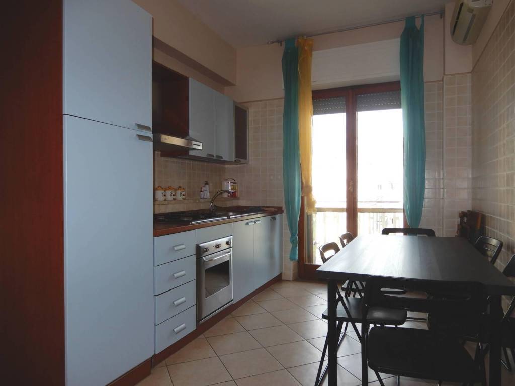 Appartamento a Catanzaro in Via Lungomare Stefano Pugliese - Foto 2