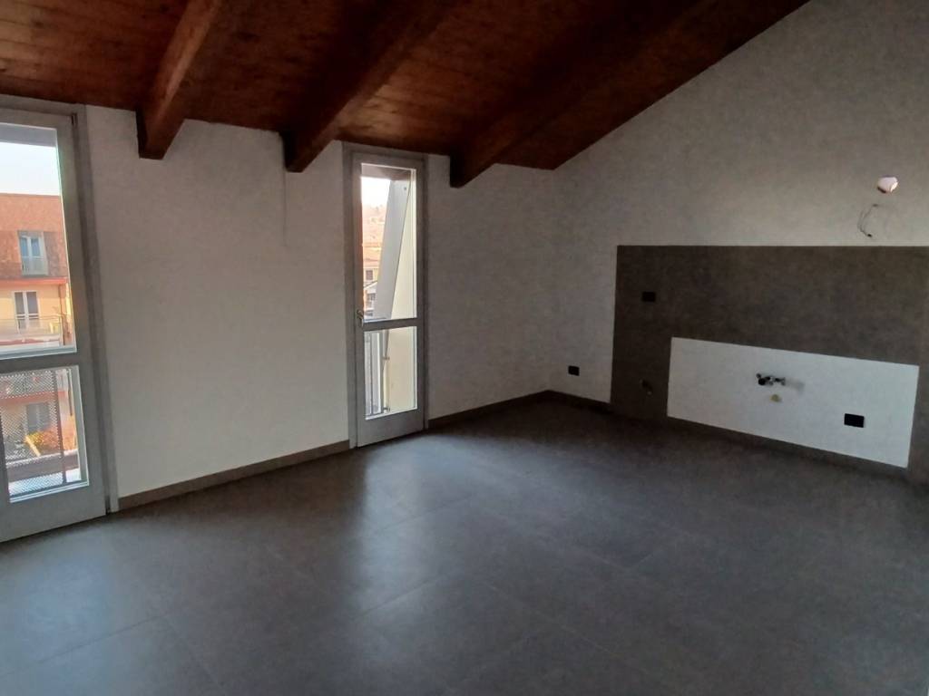Appartamento a Bra in Via Emilio Visconti Venosta - Foto 4