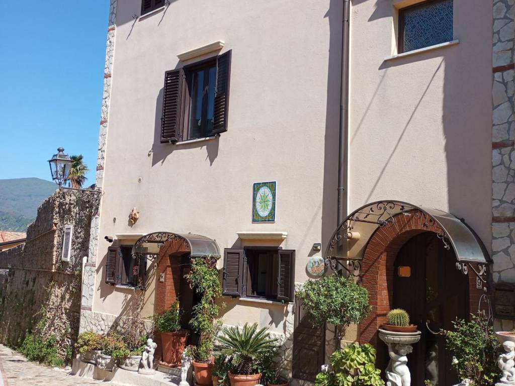Appartamento a Montalto uffugo in Piazza Enrico Bianco - Foto 3