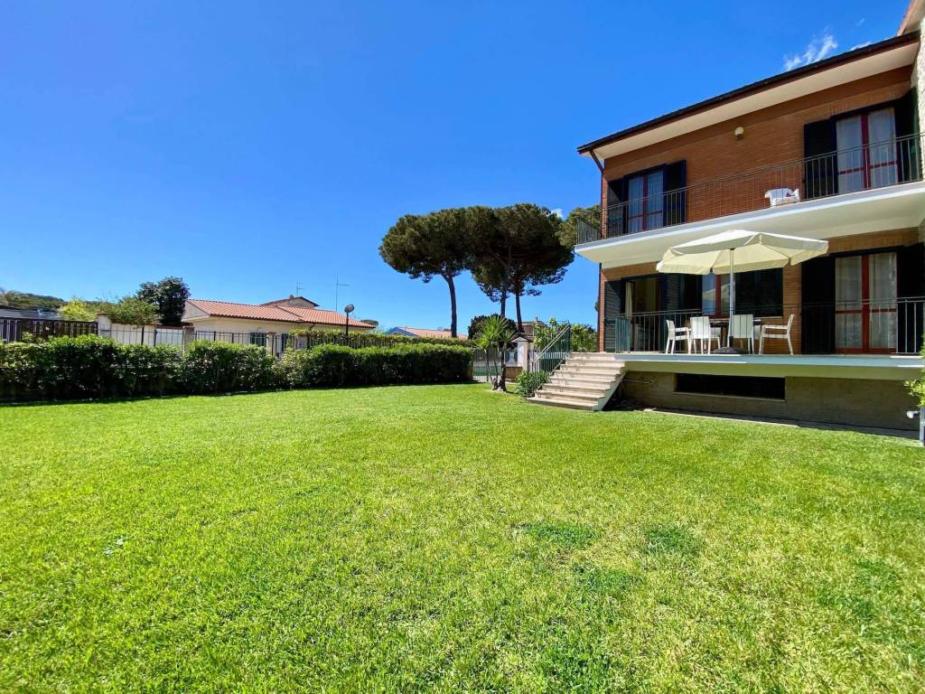 Villa a Terracina in Riva dei Gabbiani - Foto 5