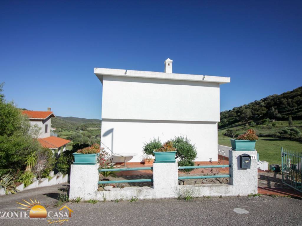 Villa a Posada in Via Papa Giovanni XXIII, 21 - Foto 3