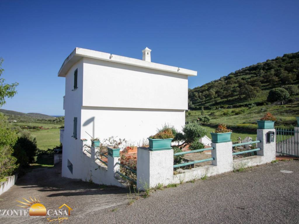 Villa a Posada in Via Papa Giovanni XXIII, 21 - Foto 4