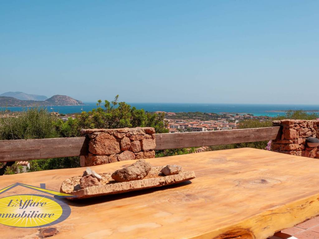 Villa a Loiri porto san paolo in VIA MARGHINE, 7 - Foto 2