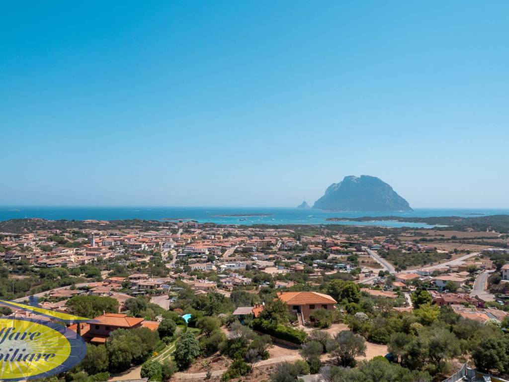 Villa a Loiri porto san paolo in VIA MARGHINE, 7 - Foto 3