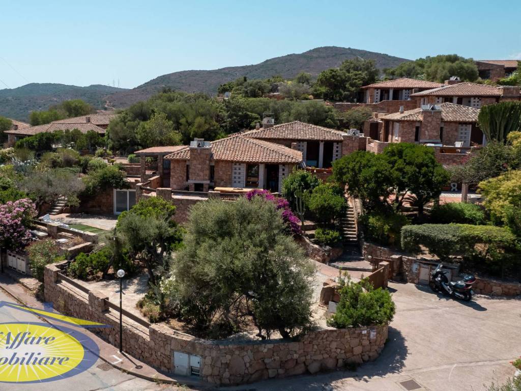 Villa a Loiri porto san paolo in VIA MARGHINE, 7 - Foto 5