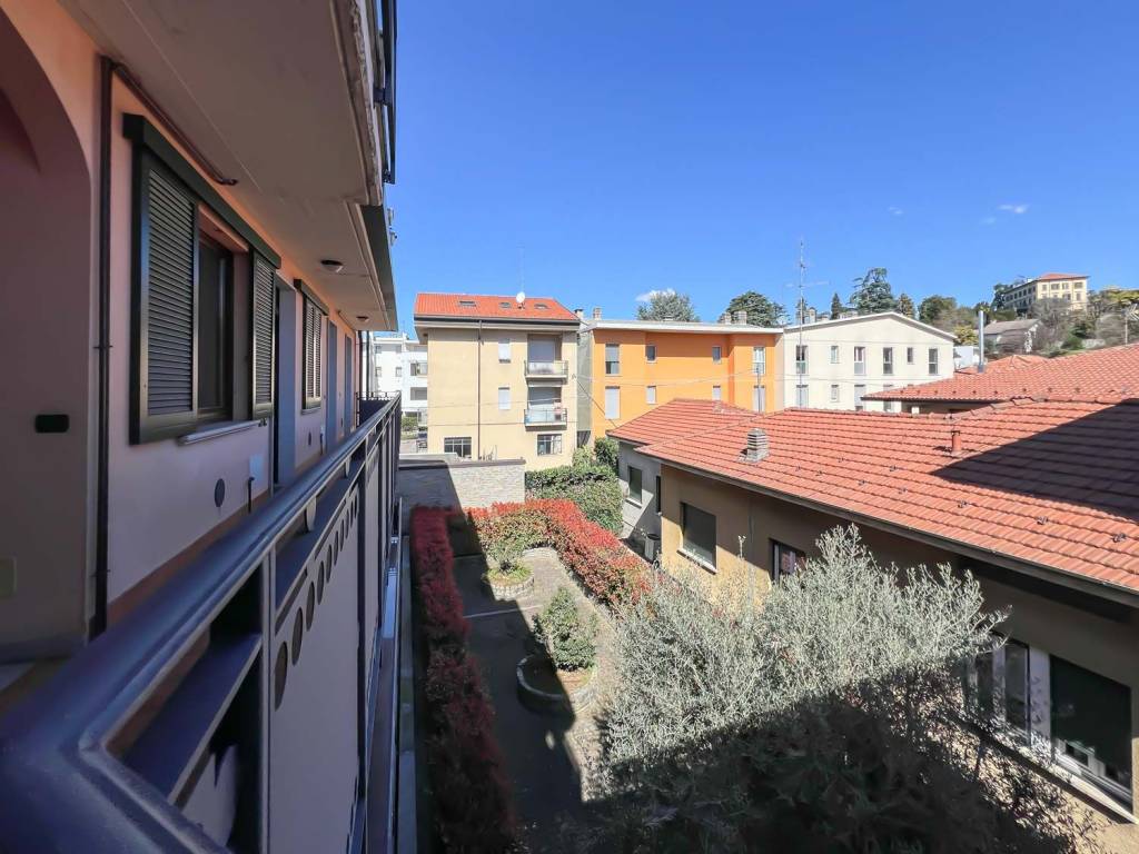 Appartamento a Cantù in Via Torre, 9 - Foto 4